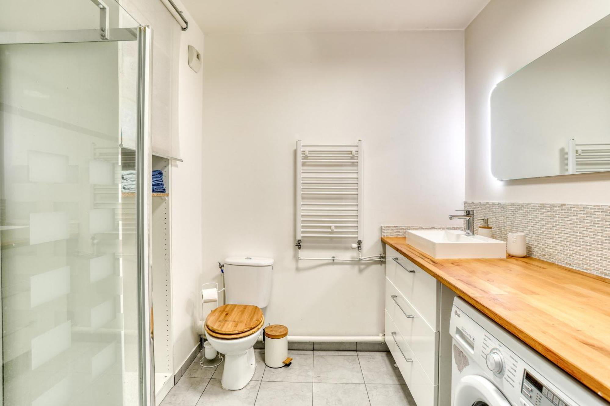 "Le Serenity ", Appartement Spacieux ,Balcon, Parking Prive Gratuit, Netflix, Proche Cdg Et Stade De France Stains Eksteriør bilde