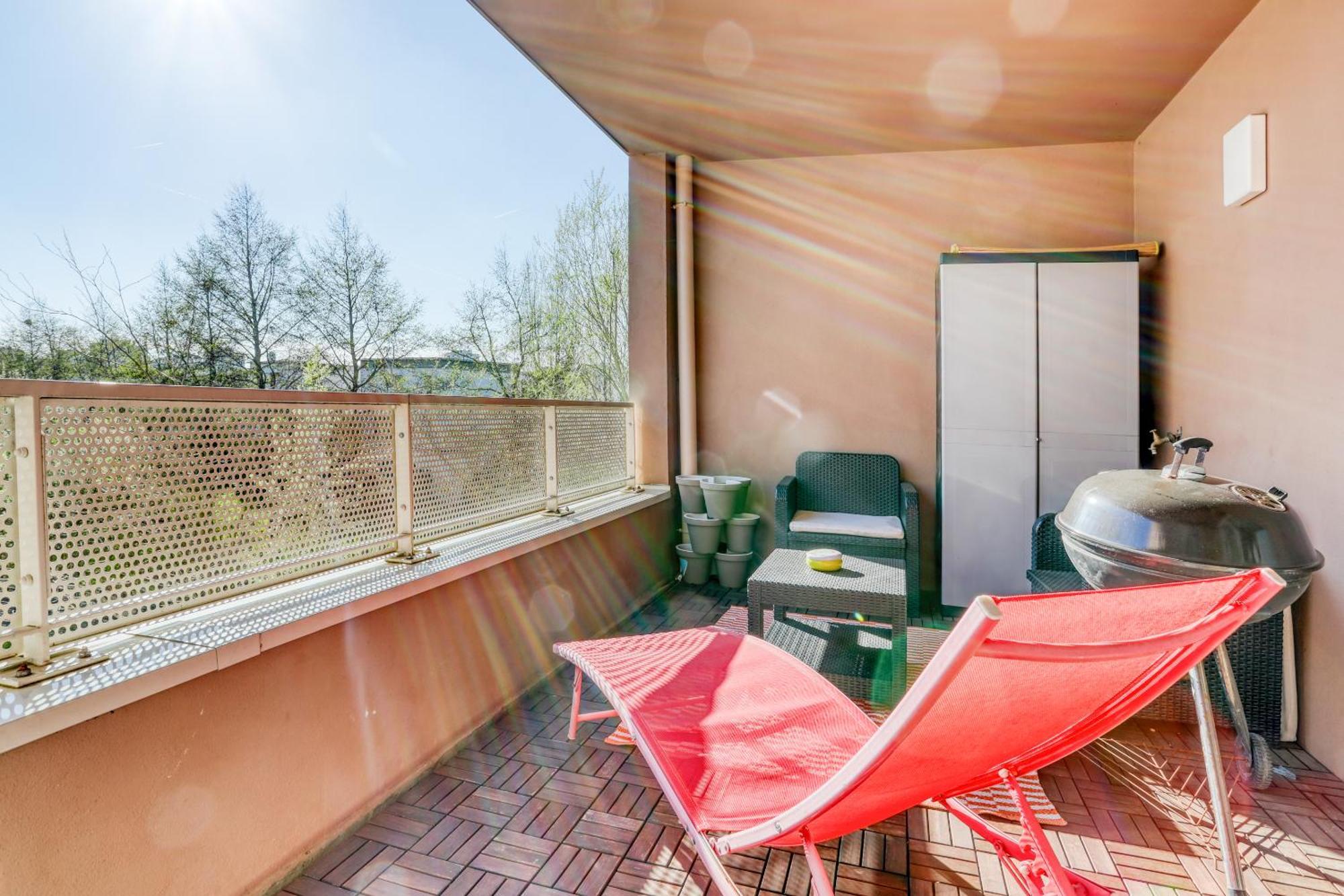 "Le Serenity ", Appartement Spacieux ,Balcon, Parking Prive Gratuit, Netflix, Proche Cdg Et Stade De France Stains Eksteriør bilde